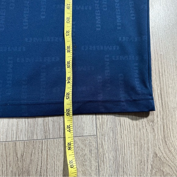 Vintage 90s Umbro all-over print t-shirt Size Medium - Picture 13 of 13